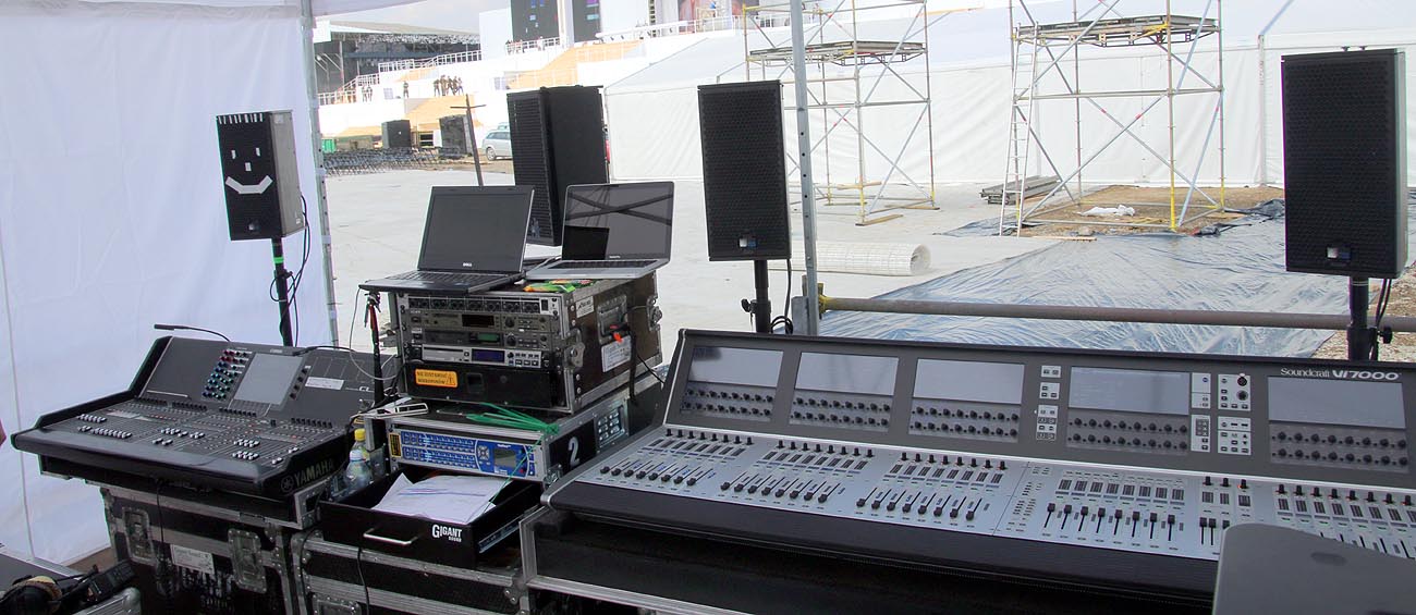 33 FOH scena II  ( Vi7000, Yamaha CL5)