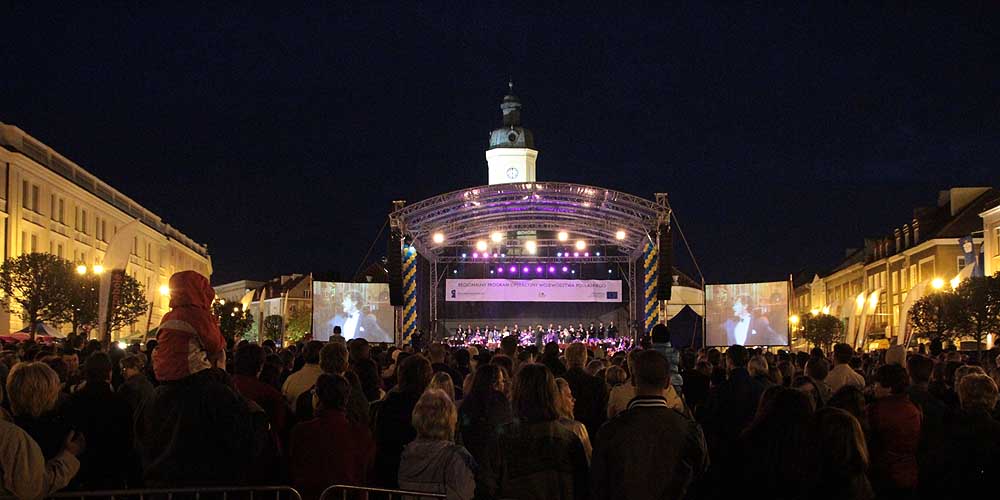 06 Orkiestra i Chóry pod dyrekcją Piotra Rubika