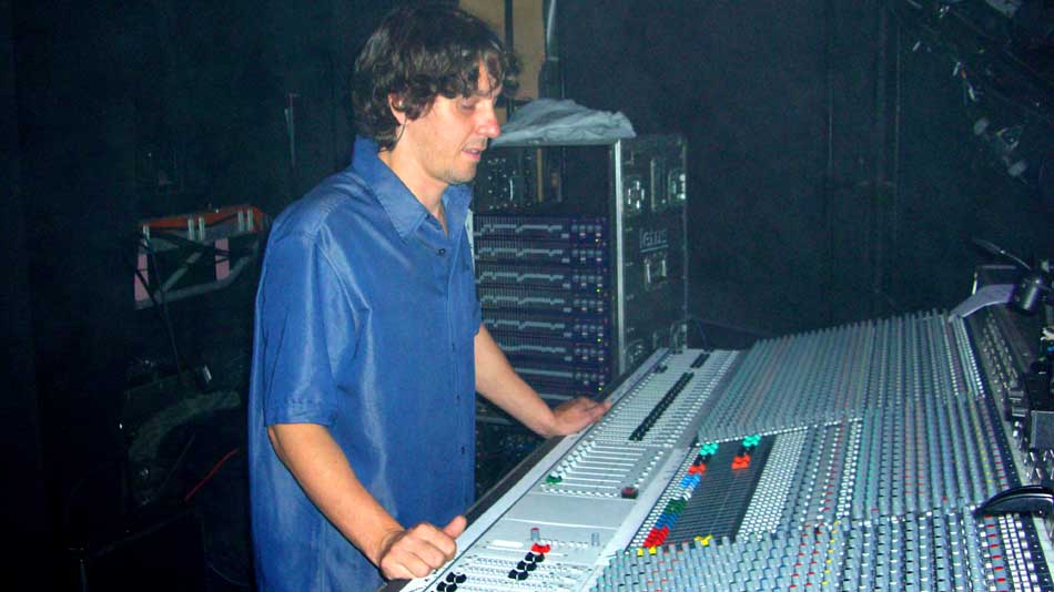 Chris Roberts - monitor sound engineer Mel C